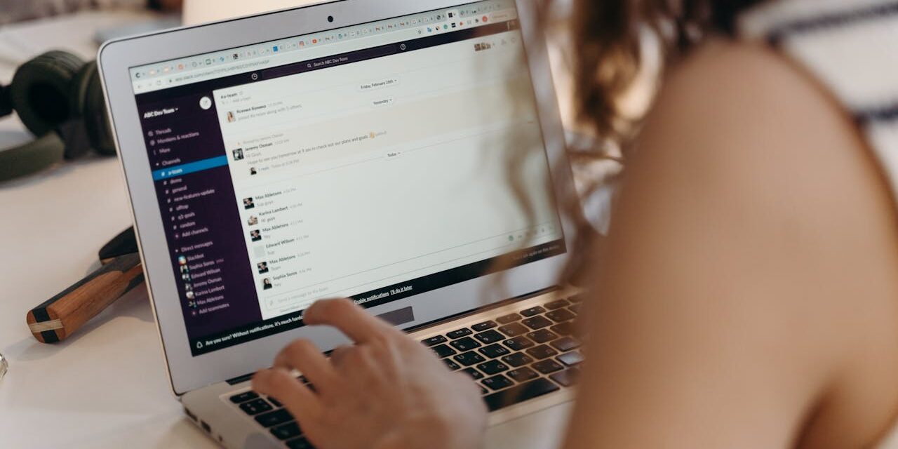 pexels-cottonbro-7439124 domain based business email